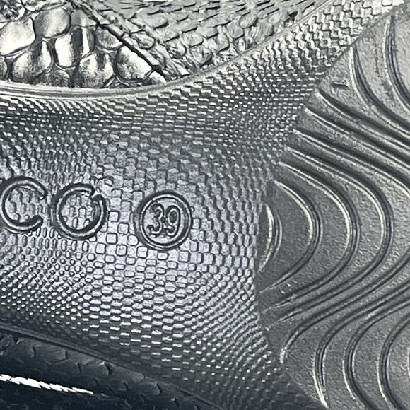 ECCO Women’s Sculptured Black Leather Embossed Ankle Boots Size EU 39 US 8.5 - Picture 8 of 9